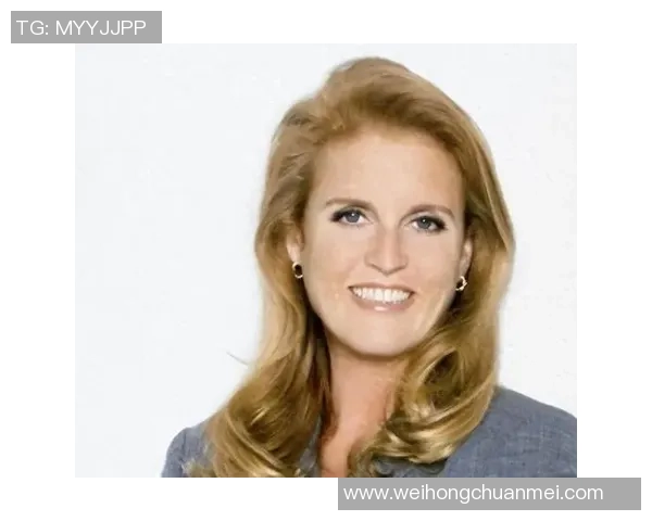 足球明星亲吻英国女王引发全球热议展现体育与王室的独特魅力 足球明星亲吻英国女王引发全球热议展现体育与王室的独特魅力